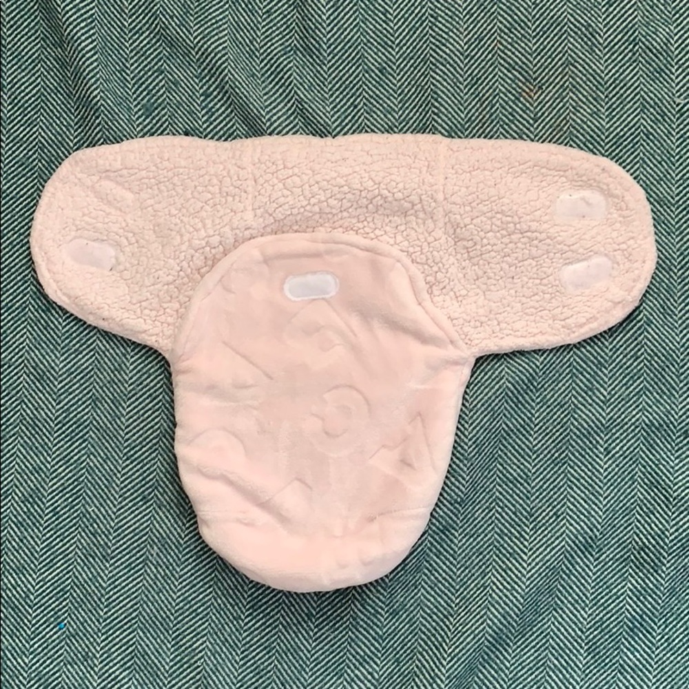 Swaddle - Picture 2 of 4
